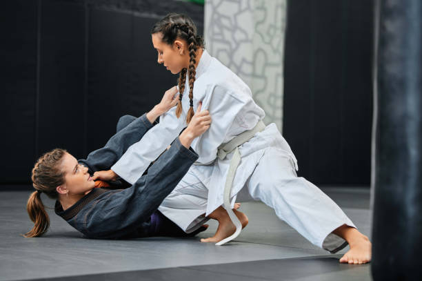 Women training BJJ